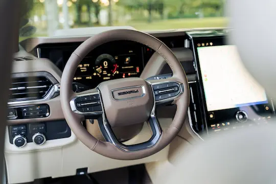 Luxurious executive vehicle interior offering premium private car service and stress-free airport transfers in Orlando by The Genie.